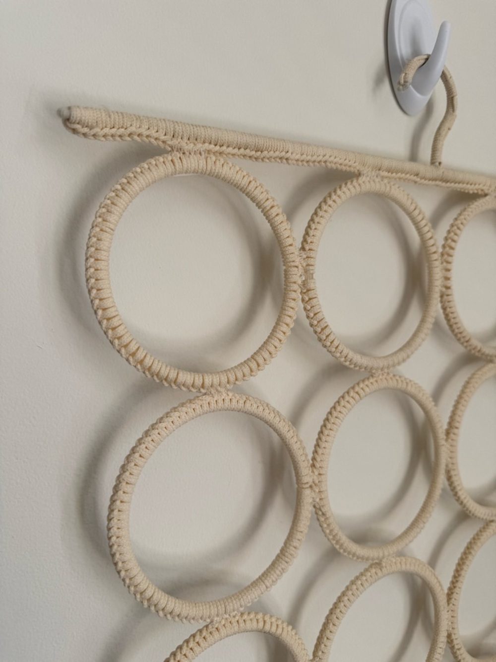Cream Woven Circle Accessory Organizer